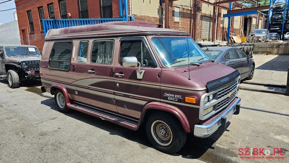 1992' Chevrolet G20 Gladiator photo #1