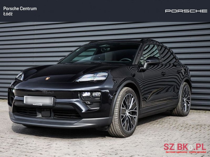 2024' Porsche Macan photo #1