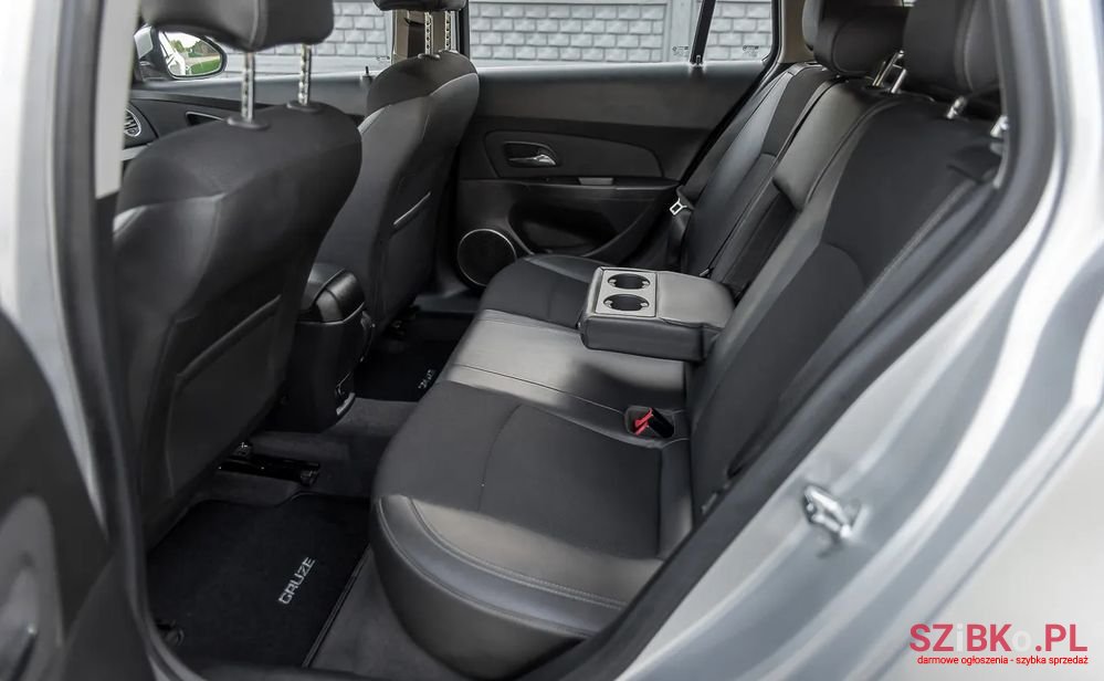 2012' Chevrolet Cruze photo #5