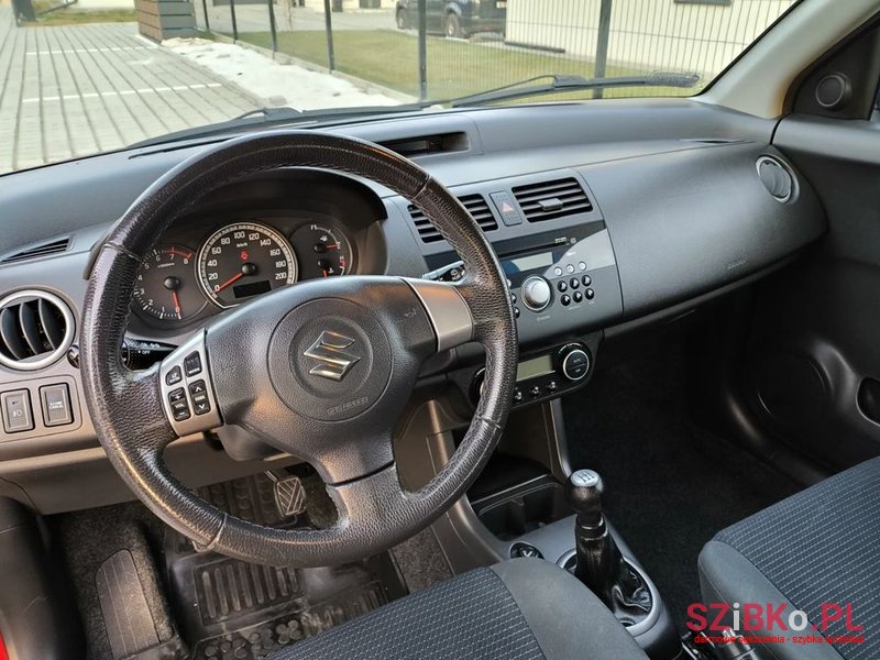 2007' Suzuki Swift 1.3 Club photo #5