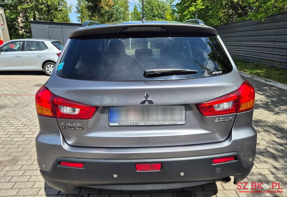 2011' Mitsubishi ASX photo #6