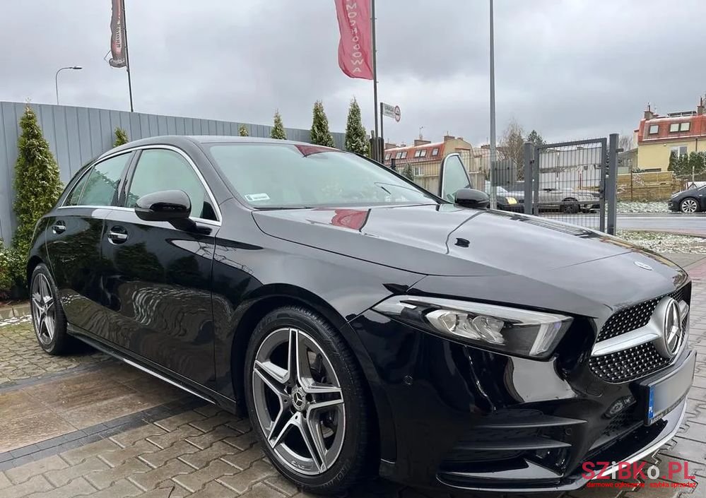 2019' Mercedes-Benz A-Class 200 Amg Line 7G-Dct photo #1