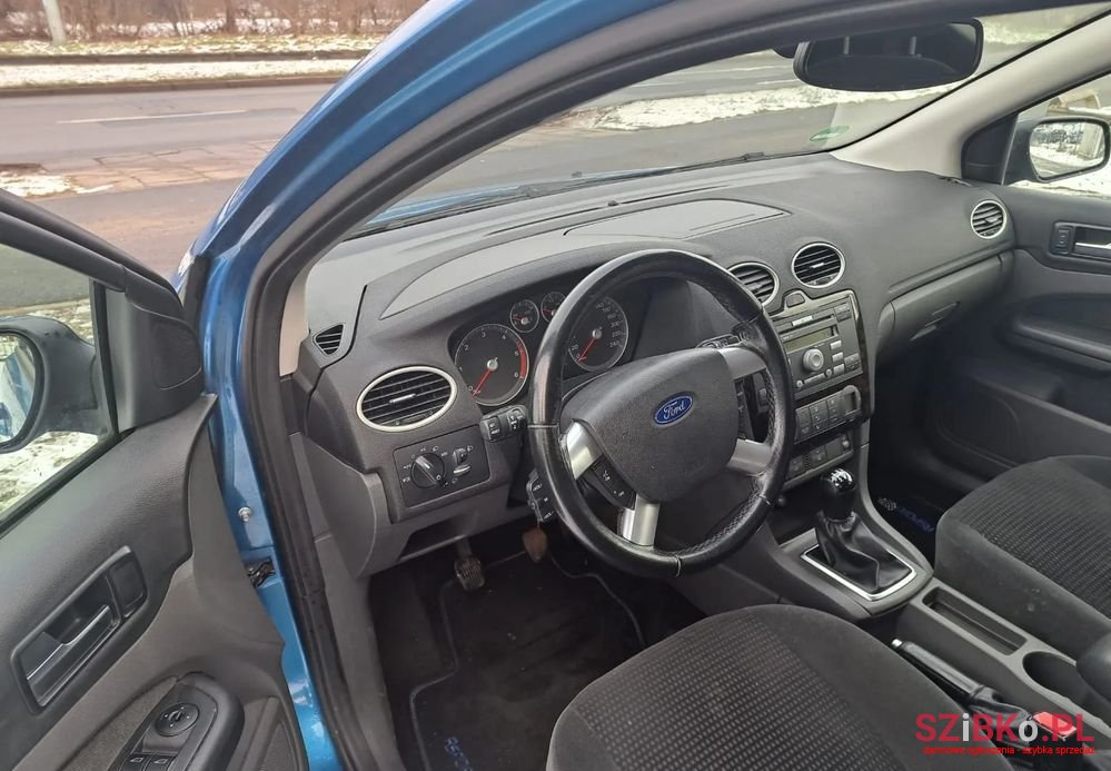 2005' Ford Focus 1.6 Tdci Ghia photo #5