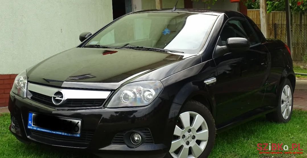 2005' Opel Tigra photo #1