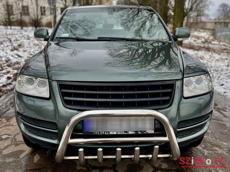 2003' Volkswagen Touareg photo #2