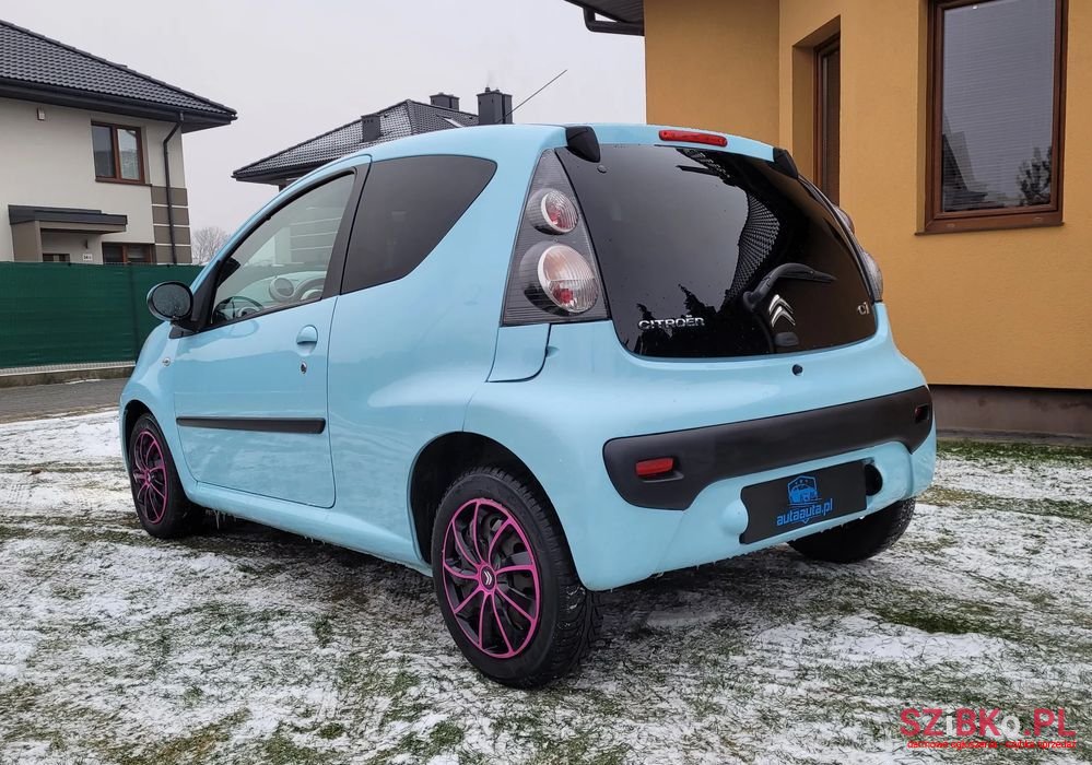 2013' Citroen C1 1.0 Exclusive photo #4