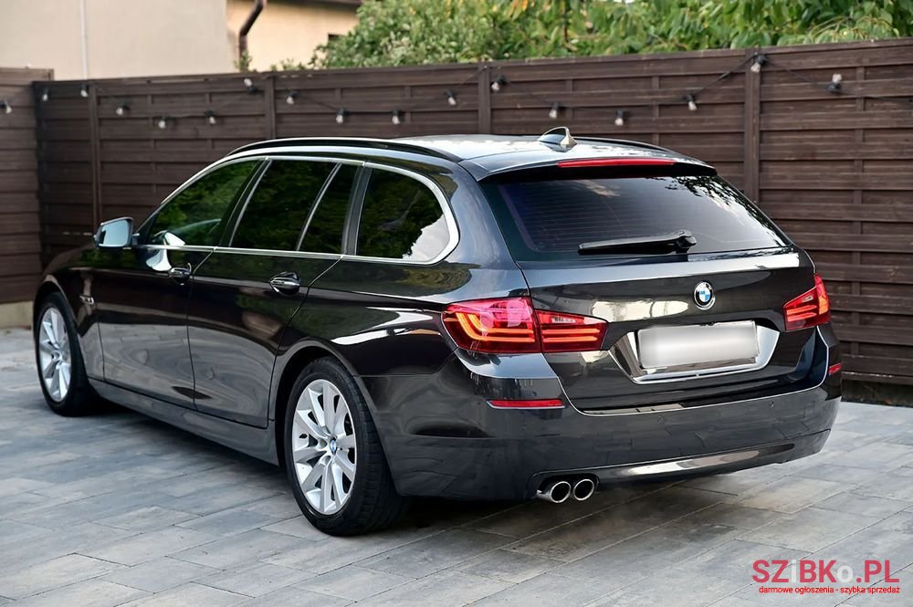 2014' BMW 5 Series 525D photo #3