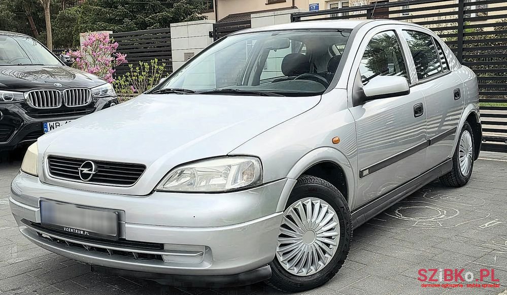1998' Opel Astra 1.6 Gls photo #1