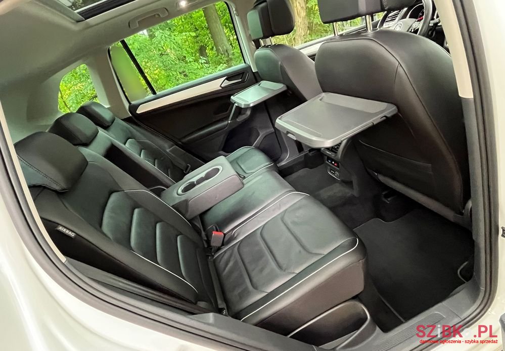 2018' Volkswagen Tiguan photo #6