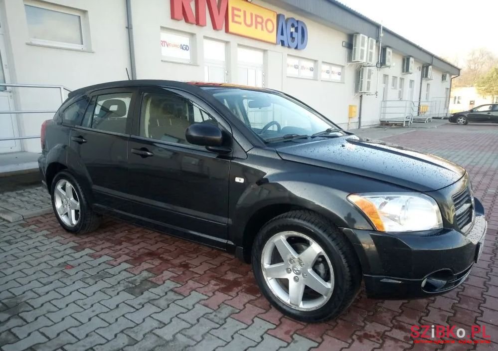 2008' Dodge Caliber 2.0 Crd Sxt photo #2