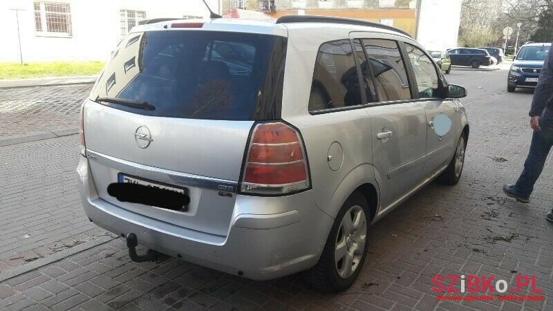 2005' Opel Zafira photo #5