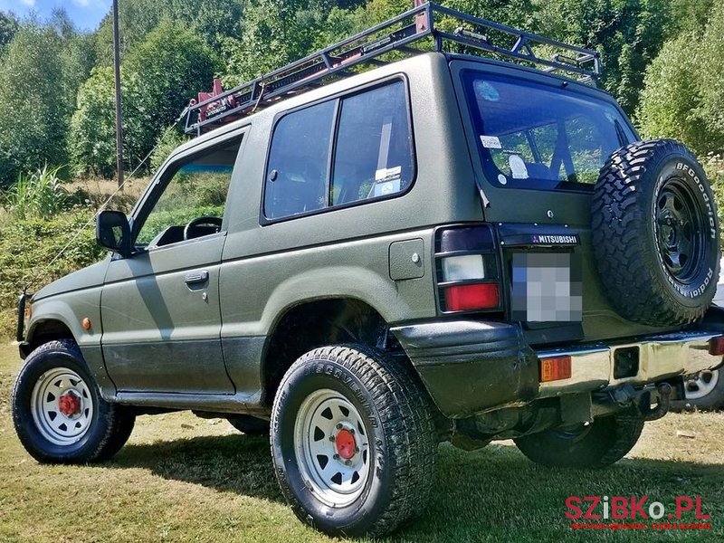 1992' Mitsubishi Pajero 3.0 Gls photo #3