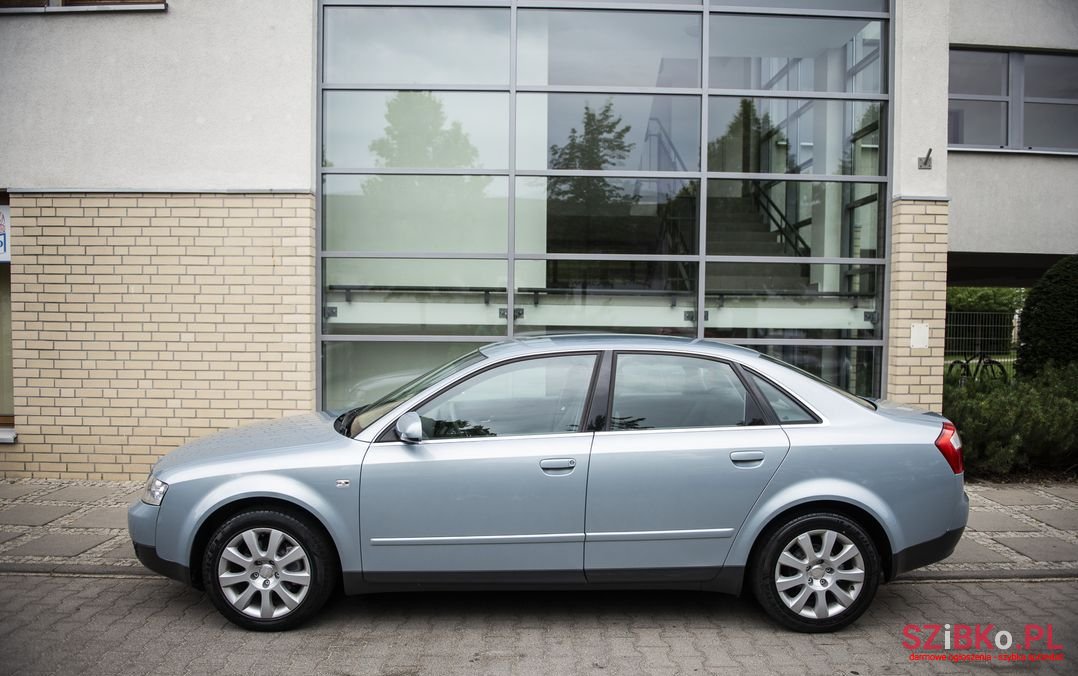 2001' Audi A4 photo #4