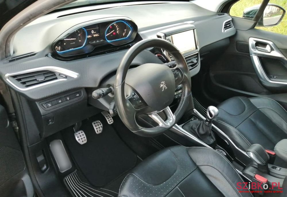 2014' Peugeot 2008 photo #6