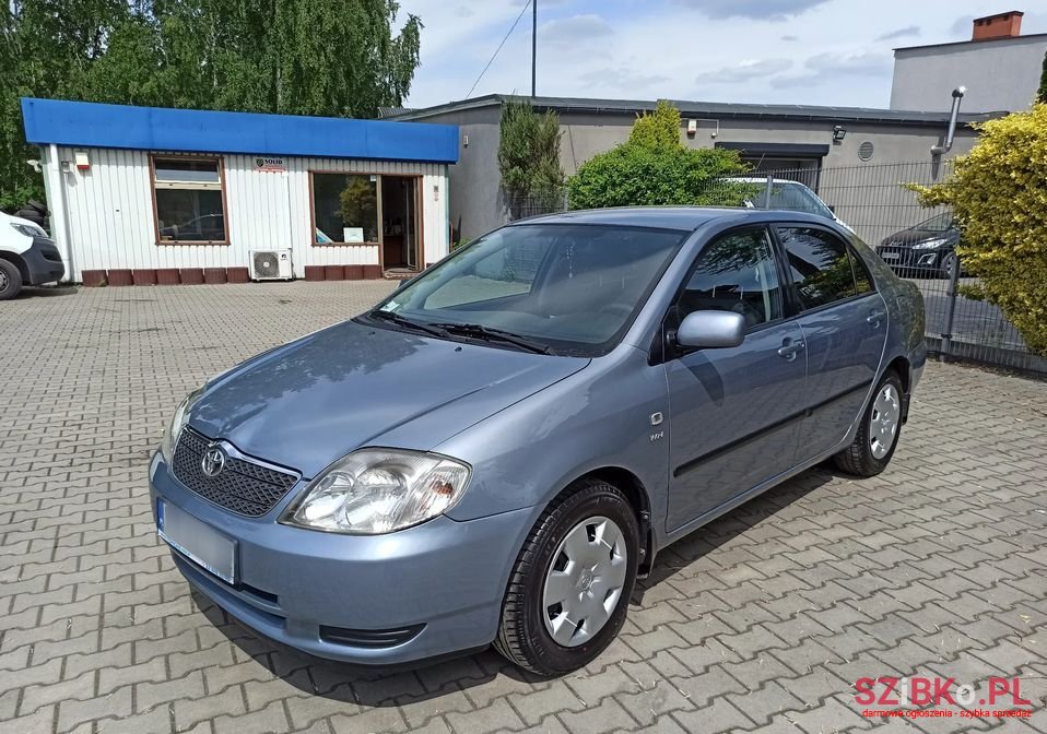 2002' Toyota Corolla photo #2