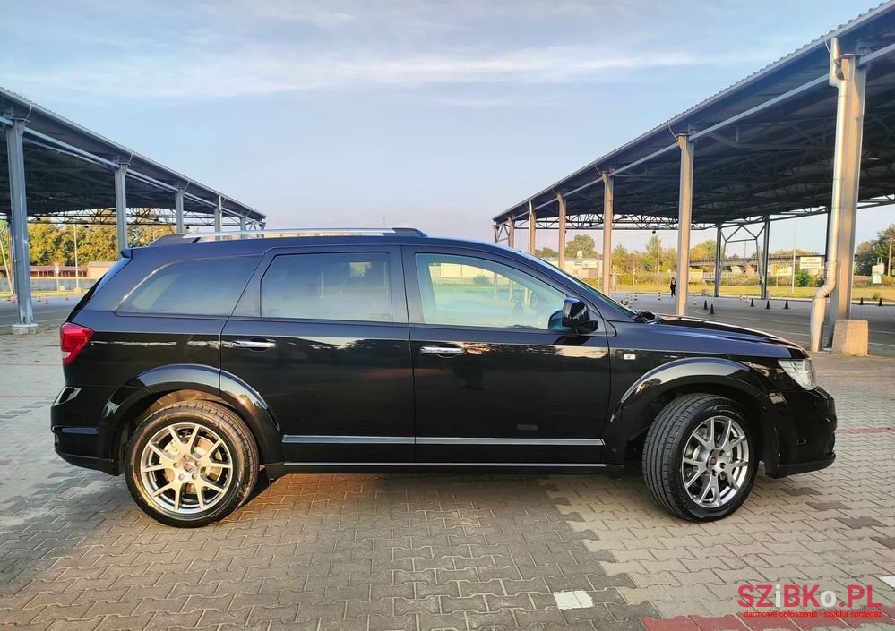 2014' Fiat Freemont photo #5