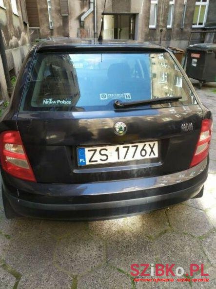 2004' Skoda Fabia photo #1