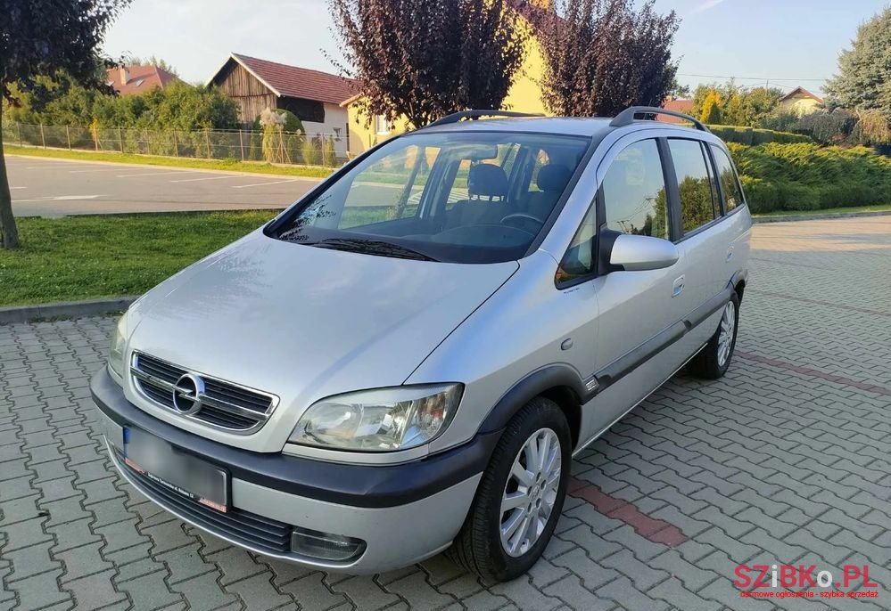 2003' Opel Zafira 2.0 Dti Comfort photo #4