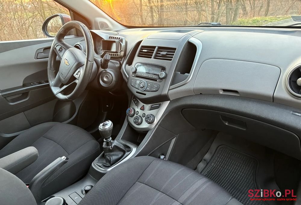 2011' Chevrolet Aveo photo #4