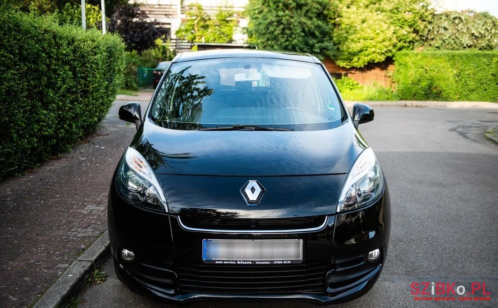 2012' Renault Scenic photo #2
