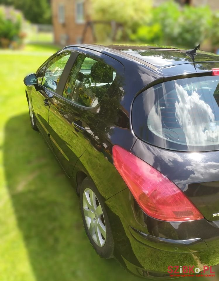 2008' Peugeot 308 photo #5