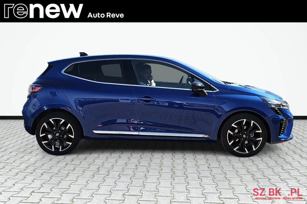 2024' Renault Clio 1.0 Tce Intens photo #3