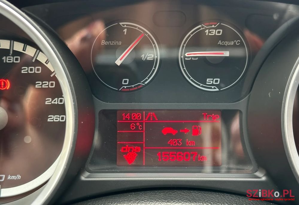 2014' Alfa Romeo Giulietta photo #6