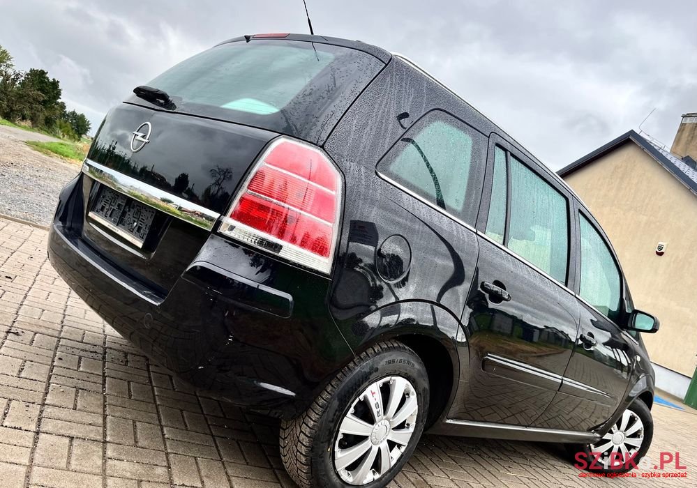 2008' Opel Zafira 1.6 16V Comfort photo #3