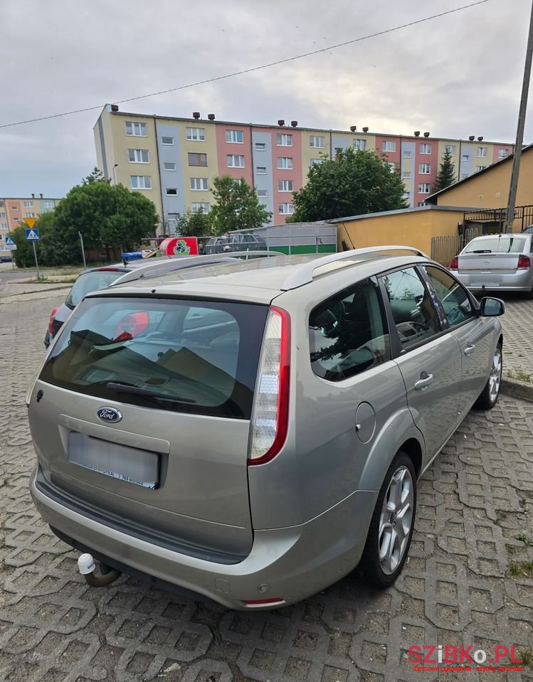 2010' Ford Focus 1.8 Ff Platinium X photo #4