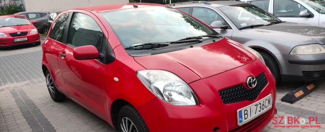 2007' Toyota Yaris photo #2