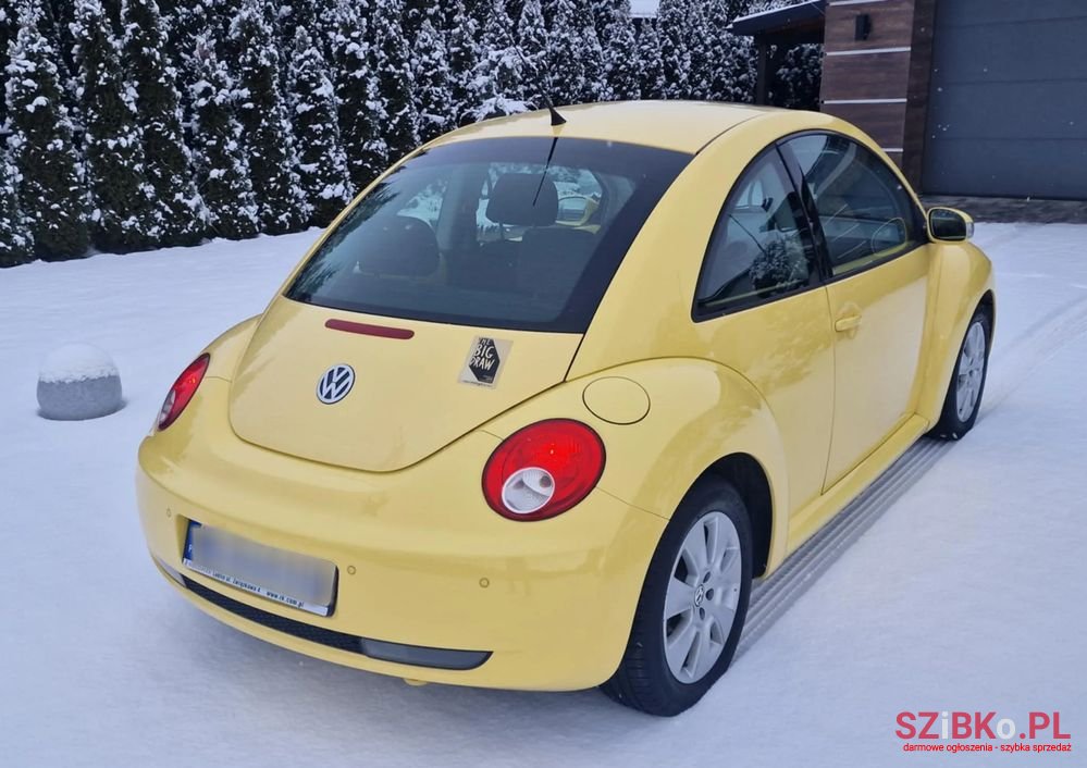 2008' Volkswagen New Beetle 1.9 Tdi photo #3