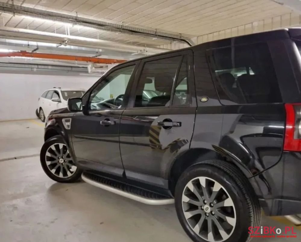 2010' Land Rover Freelander photo #3