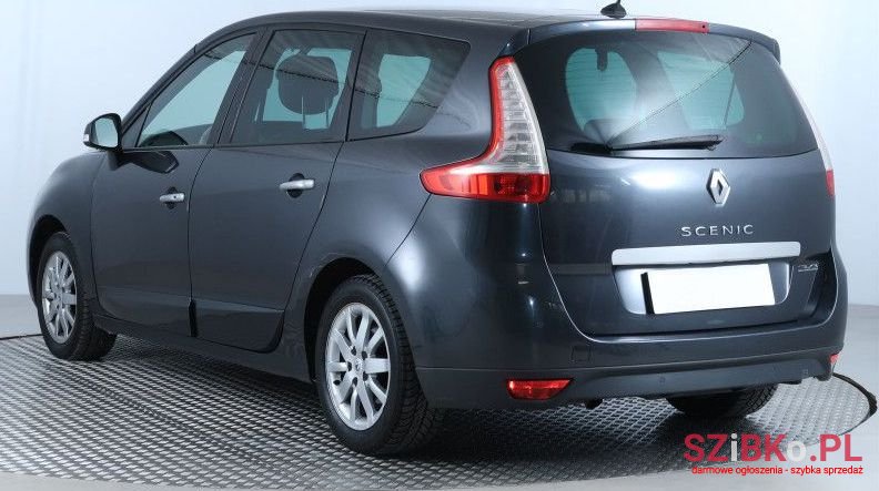 2010' Renault Grand Scenic photo #3