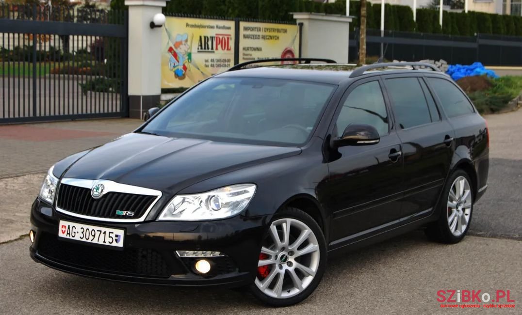 2011' Skoda Octavia photo #4