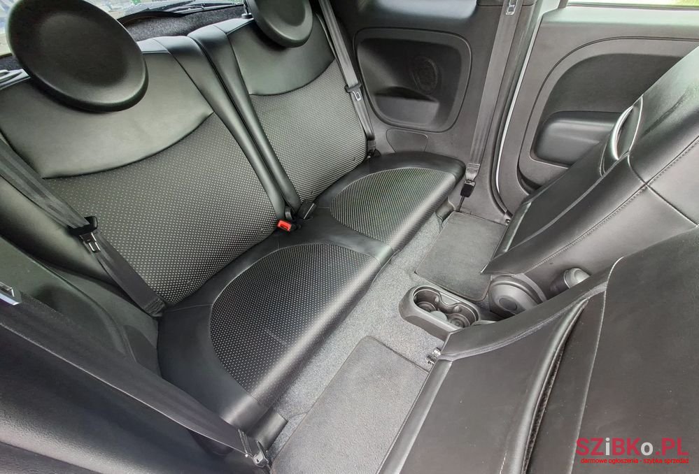 2017' Fiat 500e photo #6