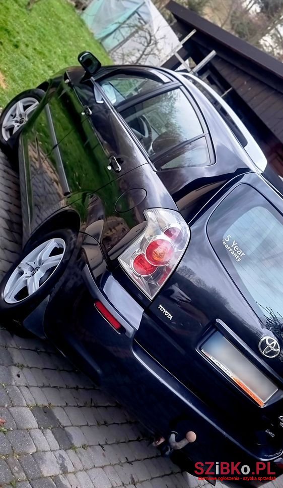 2006' Toyota Corolla Verso photo #1