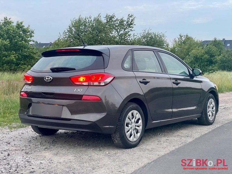 2017' Hyundai i30 1.4 Classic + photo #2