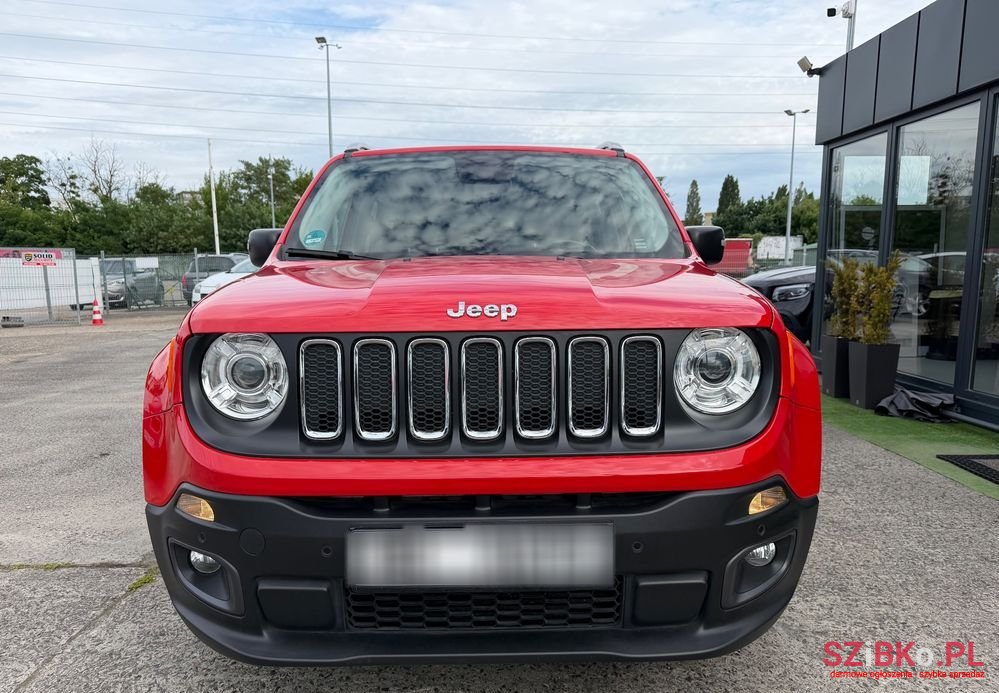 2017' Jeep Renegade photo #2