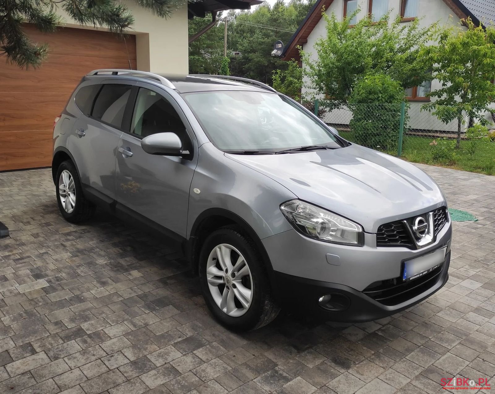 2011' Nissan Qashqai photo #2