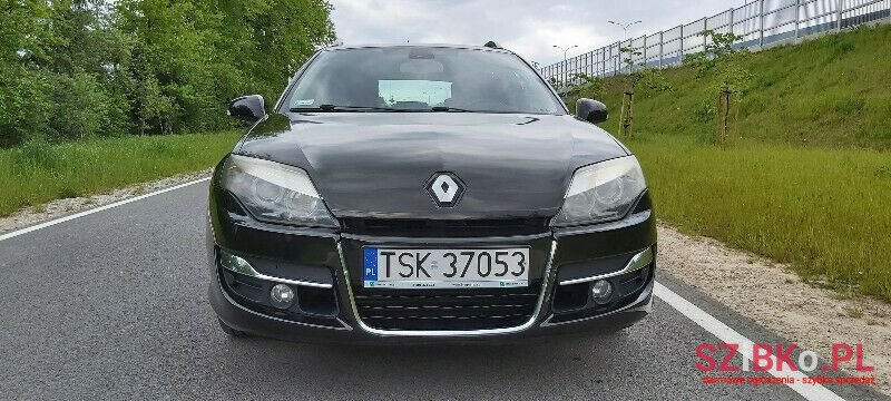 2012' Renault Laguna photo #3