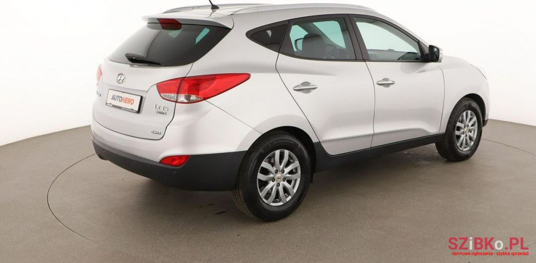 2012' Hyundai ix35 photo #4