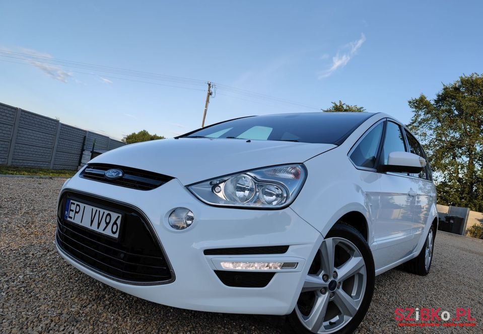 2010' Ford S-Max photo #1