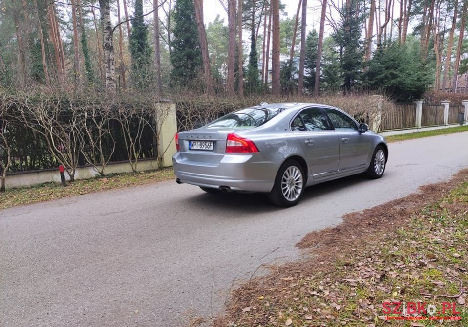 2009' Volvo S80 Executive photo #6