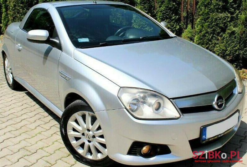 2005' Opel Tigra photo #1