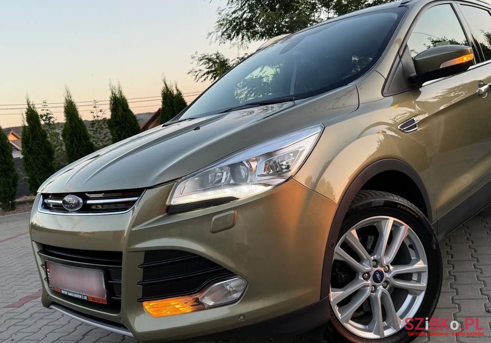 2014' Ford Kuga photo #3