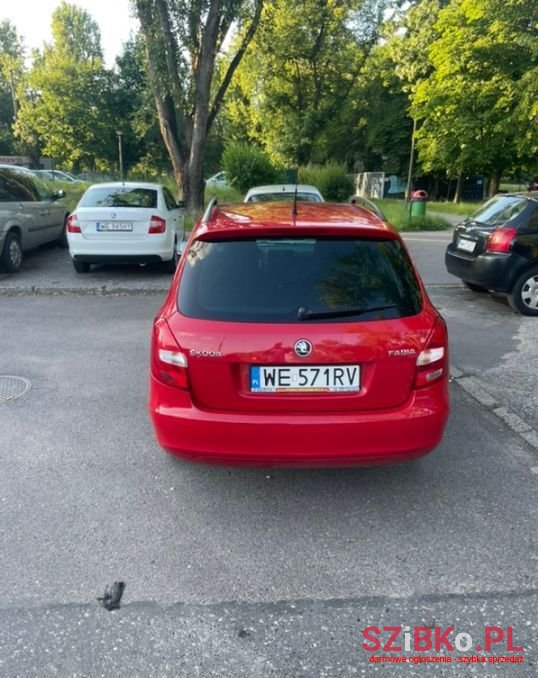 2013' Skoda Fabia photo #4