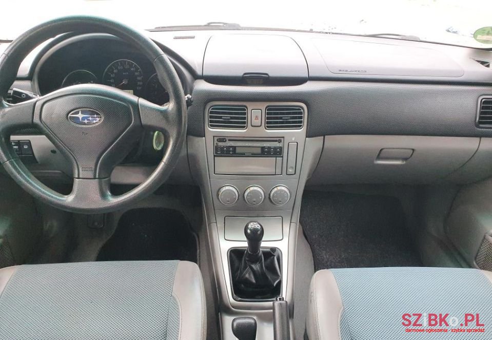 2004' Subaru Forester photo #6