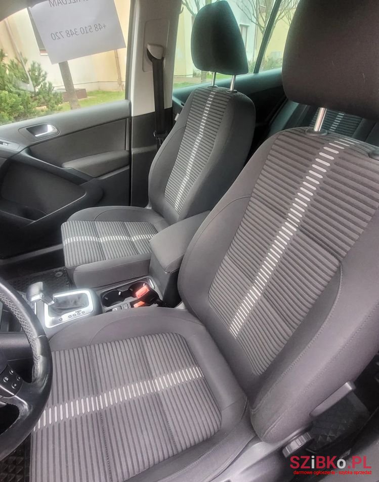 2010' Volkswagen Tiguan 2.0 Tdi 4Mot Track Dsg photo #5