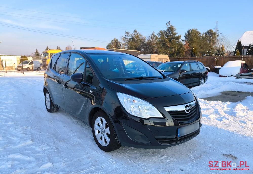 2011' Opel Meriva photo #3