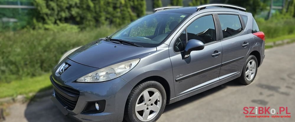 2011' Peugeot 207 Sw photo #3